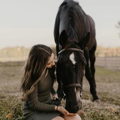 Hillrise Equestrian Center Inc logo